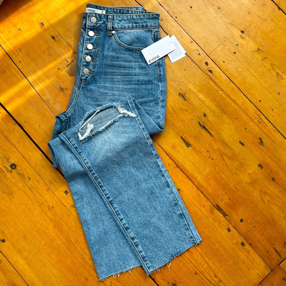 Just Fab Ripped Denim Jeans NWT